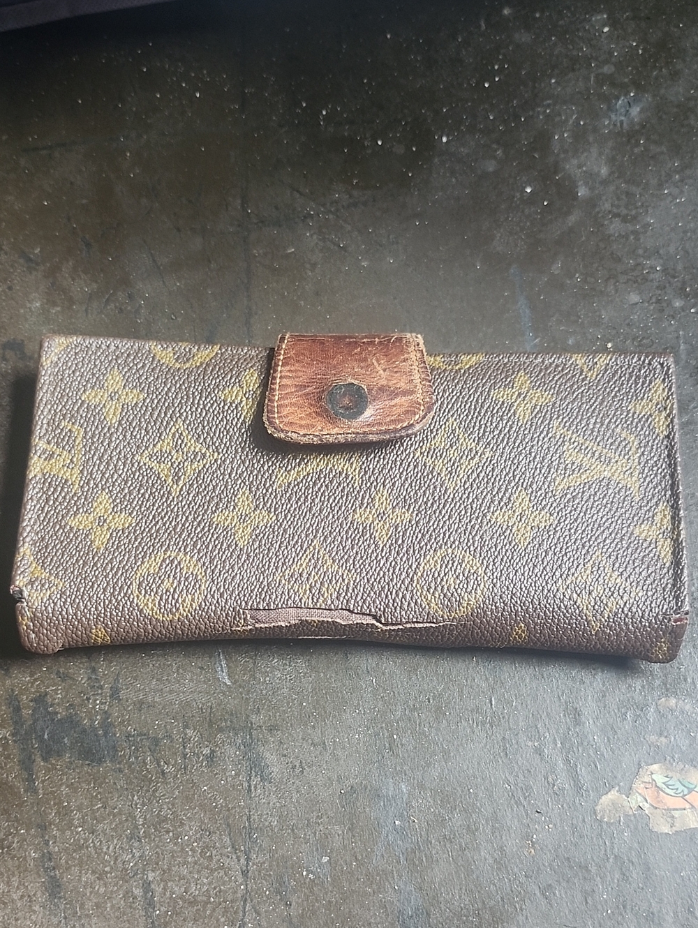 Louis Vuitton Monogram Canvas Brown and Gold Card Holder